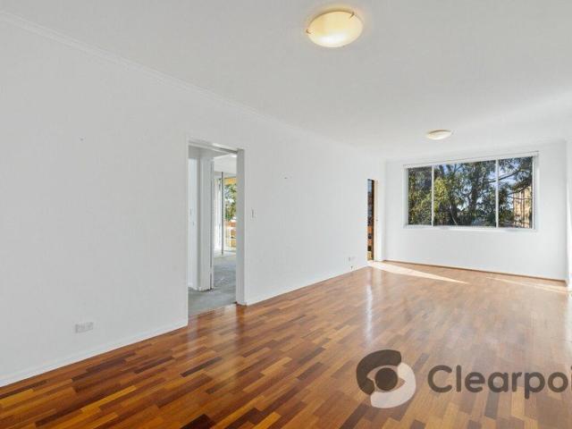 Apartment for rent in Lower North Shore, Sydney