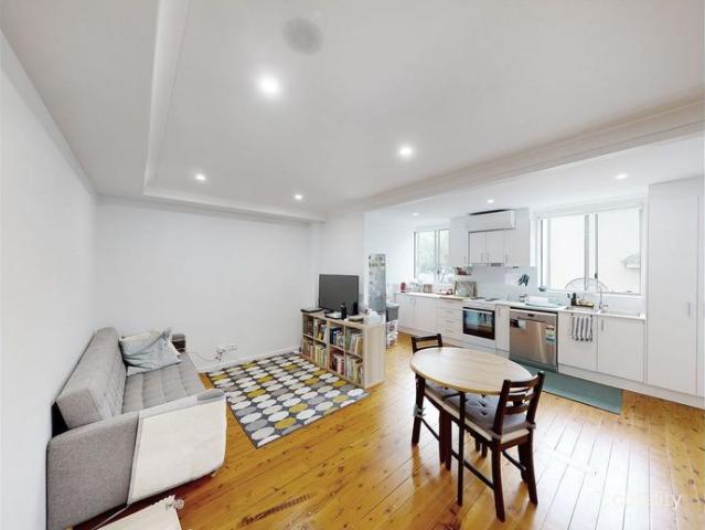 Apartment for rent in Lower North Shore, Sydney