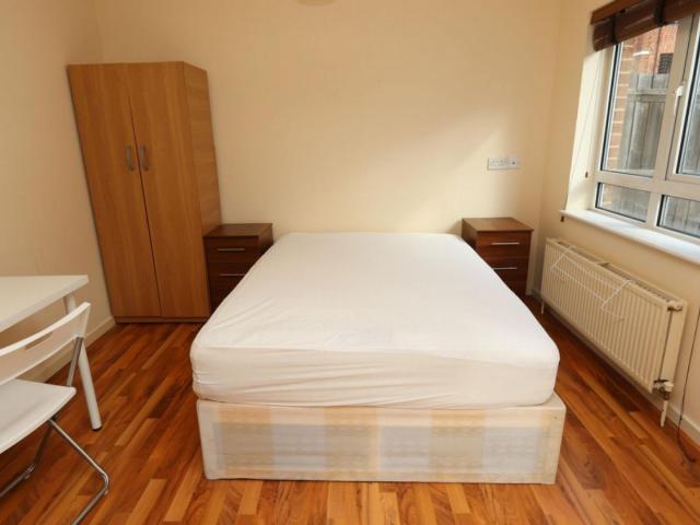 Room for rent in Old Kent Road, Greater London