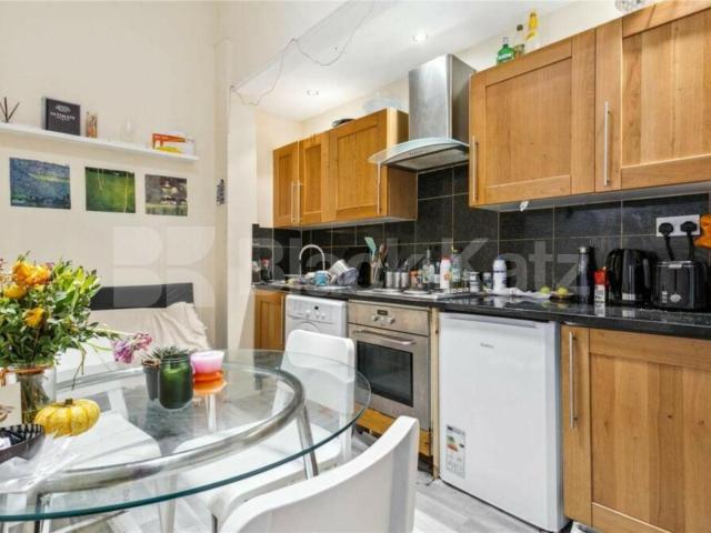 Apartment for rent in Archway, Greater London