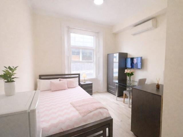 Studio for rent in Royal Borough of Kensington and Chelsea, Greater London