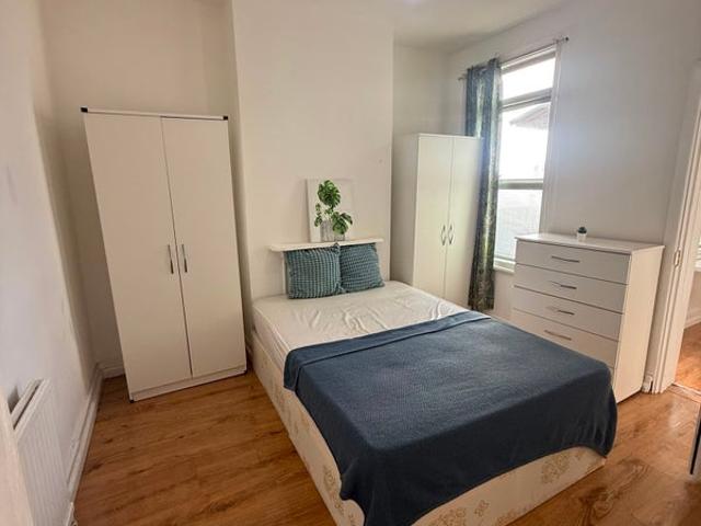 House for rent in Harlesden, Greater London