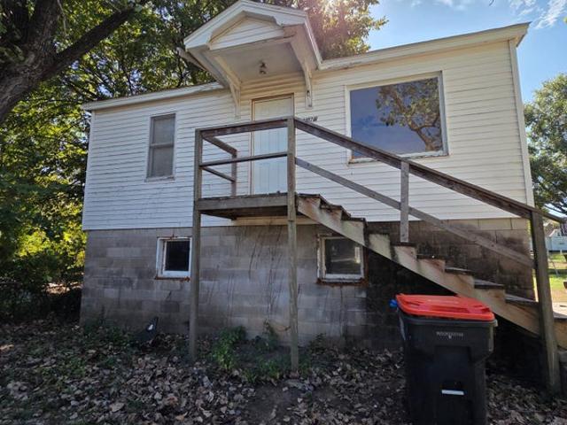 Room for rent in Van Buren, Crawford County