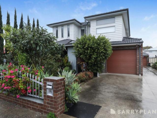 Townhouse for rent in Camerons Creek, Victoria
