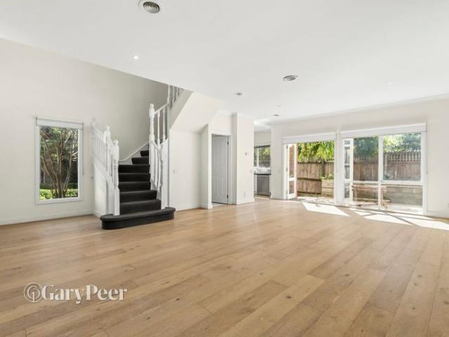 Townhouse for rent in Gardenvale, Melbourne