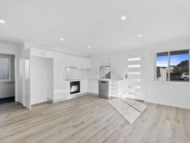 House for rent in Berkeley Vale, Gosford