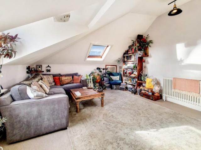 Apartment for rent in London Borough of Croydon, South Norwood