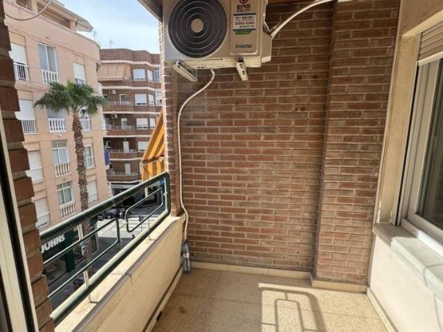 Apartamento en alquiler en Torrevieja, Alicante