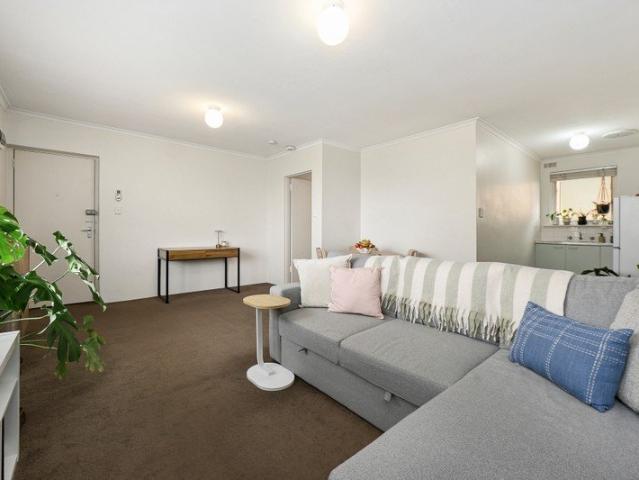 Apartment for sale in Mentone, Melbourne