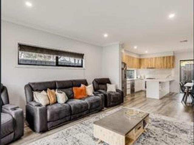 Townhouse for rent in Horseshoe Creek, South Australia