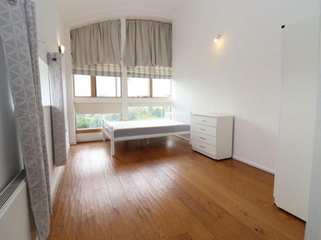 Room for rent in East Greenwich, Greater London