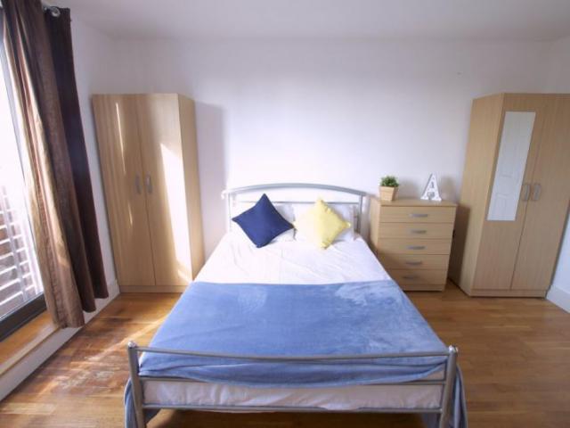 Room for rent in Limehouse, Greater London