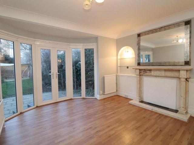 Room for rent in London Borough of Ealing, Greater London
