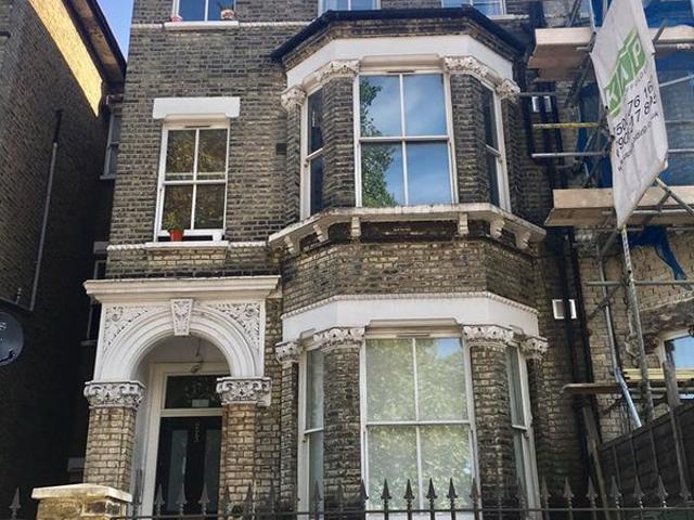 Apartment for rent in Stockwell, Greater London