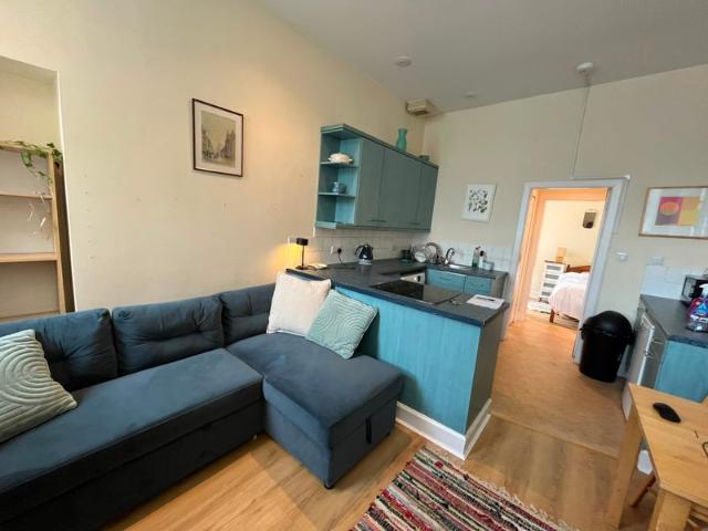 Apartment for rent in Merchiston, Scotland