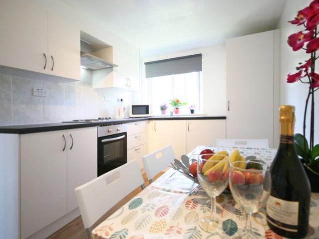 Apartment for rent in Stenhouse, Scotland