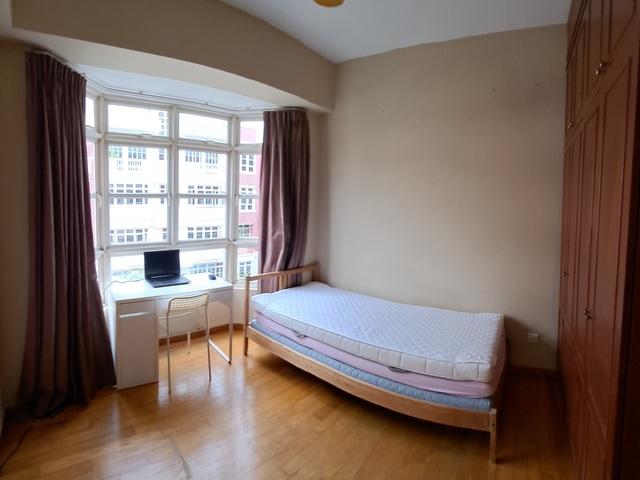 Room for rent in Siglap, 16 Upper East Coast