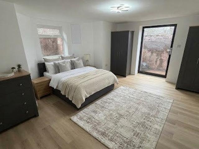 Studio for rent in Pendlebury, Salford