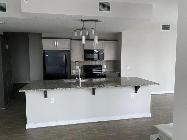 Apartment for rent in Connaught, Calgary