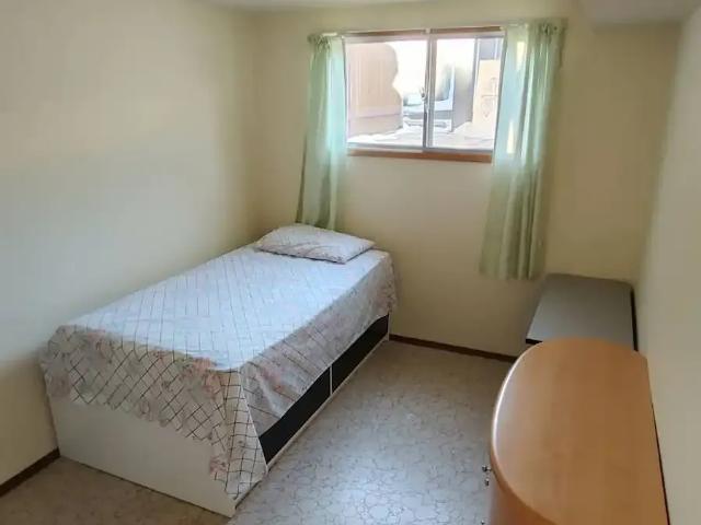 House for rent in Huntington Hills, Calgary