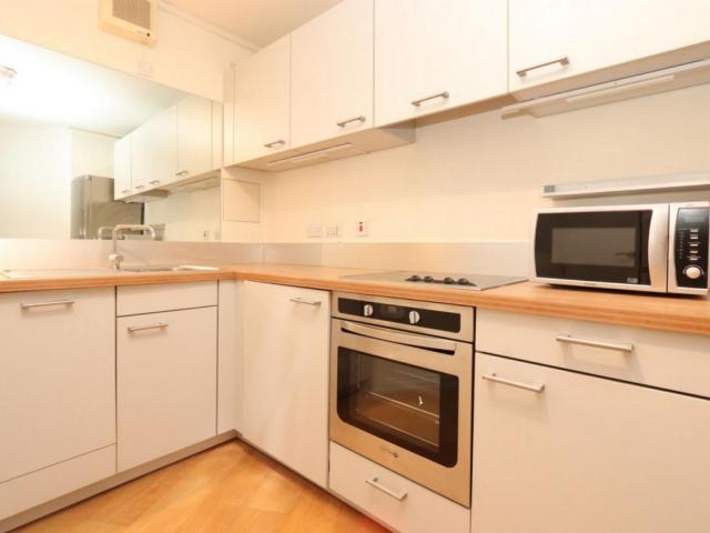 Room for rent in East Greenwich, Greater London