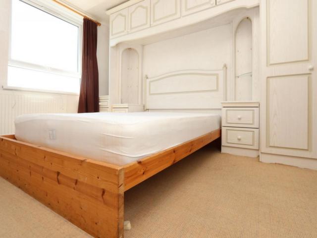 Room for rent in Avebury East Estate, Bethnal Green