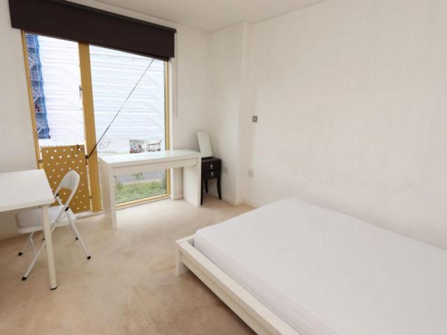 Room for rent in East Greenwich, Greater London