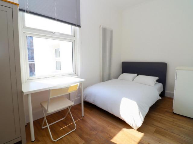 Room for rent in London Borough of Ealing, Hanwell