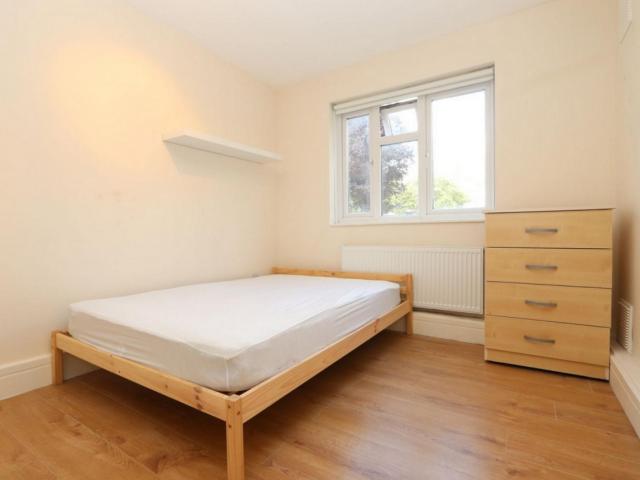 Room for rent in South Hackney, Greater London