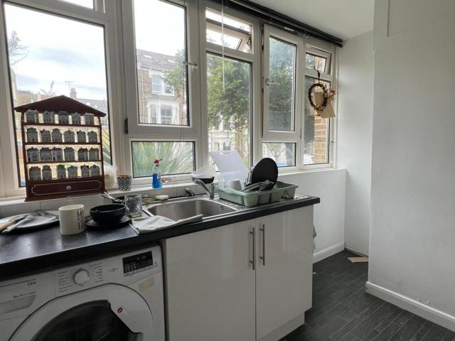 Room for rent in Maida Hill, West Kilburn