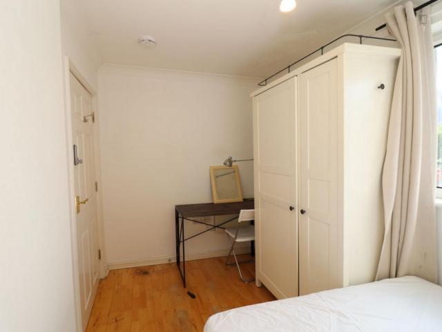 Room for rent in Aberfeldy Village, Blackwall