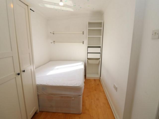 Room for rent in Aberfeldy Village, Blackwall