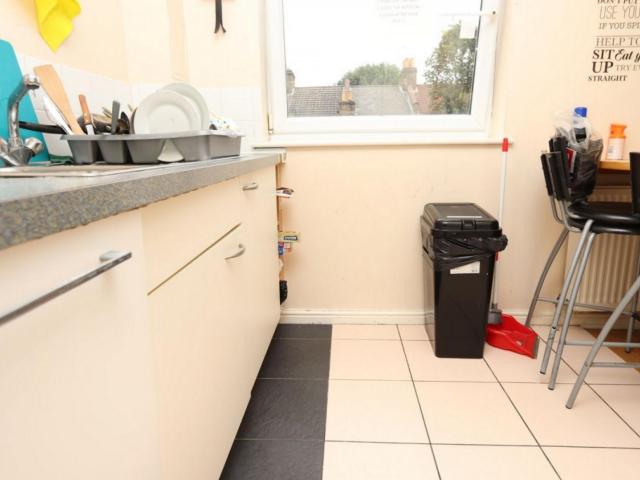 Room for rent in Maryland, Greater London