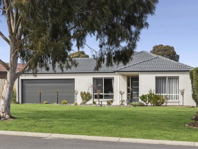 House for sale in Gisborne, Victoria