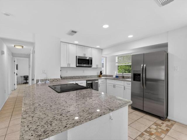 Room for rent in Port Charlotte, Florida