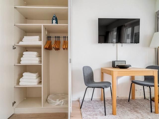 Apartment mieten in Einigen, Zürich
