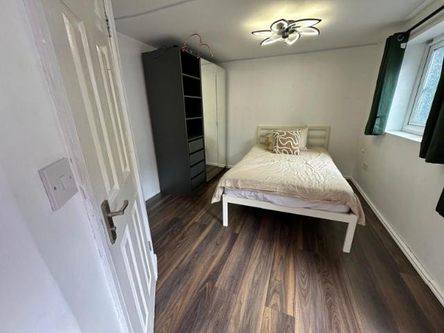 Studio for rent in London Borough of Hounslow, Greater London