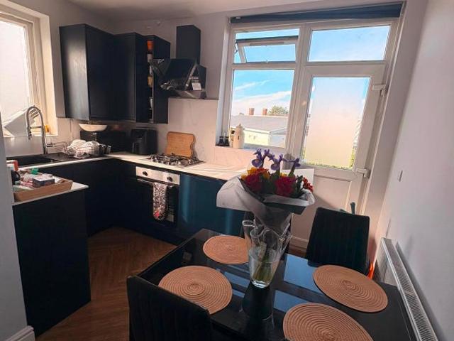 Apartment for rent in Old Malden, Greater London
