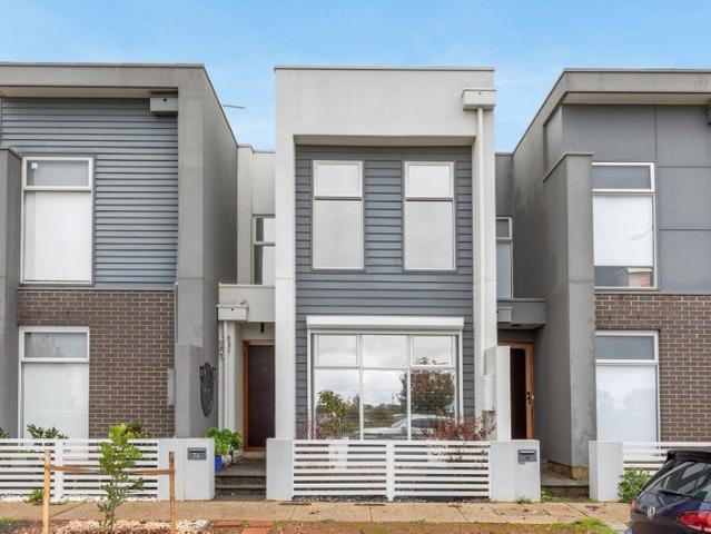 Townhouse for sale in Horseshoe Creek, South Australia