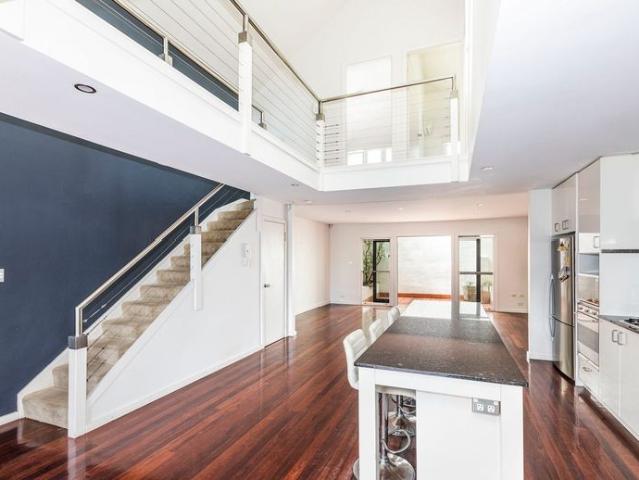 Townhouse for rent in Sydney, New South Wales