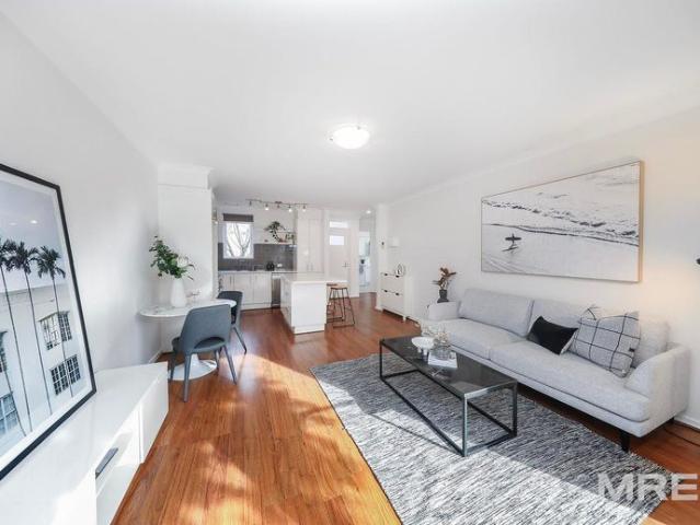 Apartment for rent in Newport, Melbourne