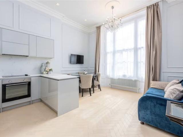 Apartment for rent in Bayswater, Greater London