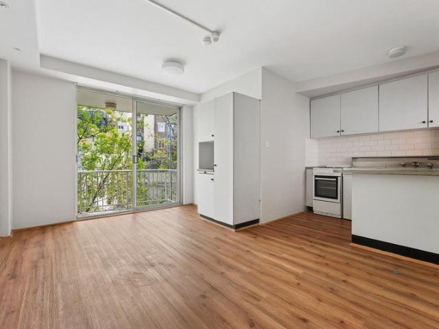 Granny Flat for rent in Elizabeth Bay, Sydney