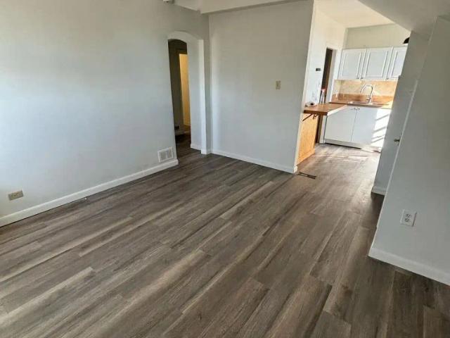 Apartment for rent in Ramsay, Calgary
