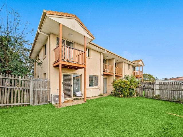 Townhouse for sale in Toombul, Queensland