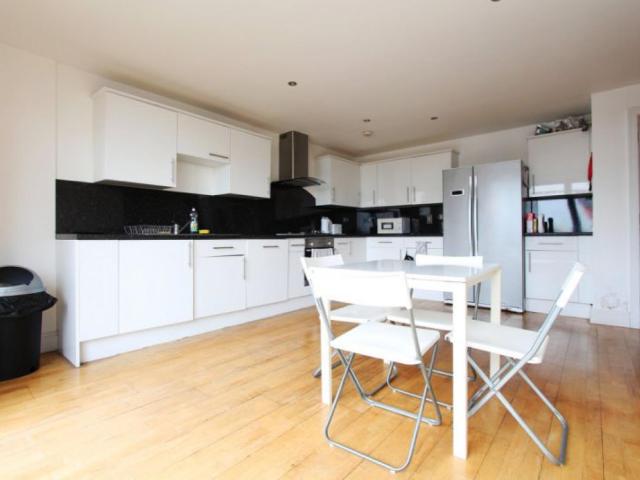 Room for rent in Limehouse, Greater London