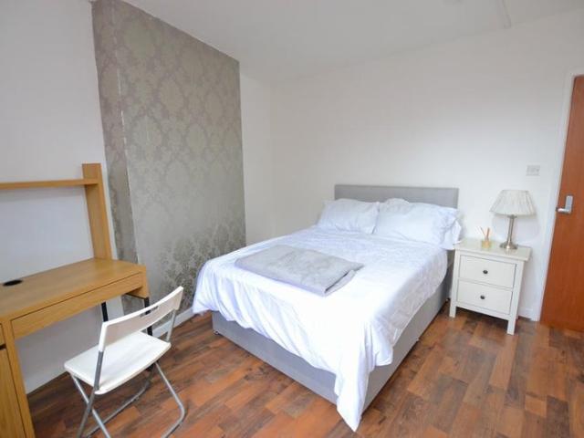 Apartment for rent in Stepney, Greater London