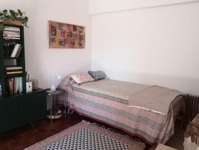Quarto alugar em Ramalha, Almada