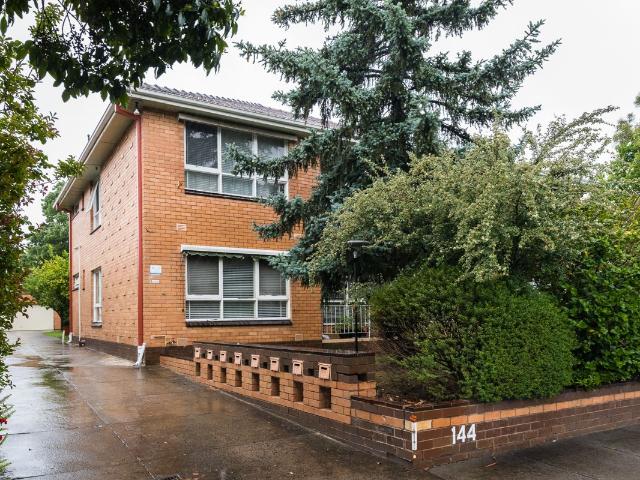 Apartment for sale in Glen Huntly