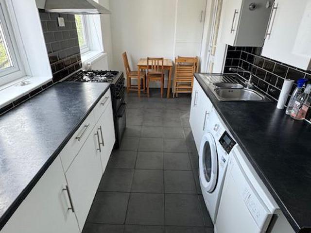 Apartment for rent in Highbury, Greater London